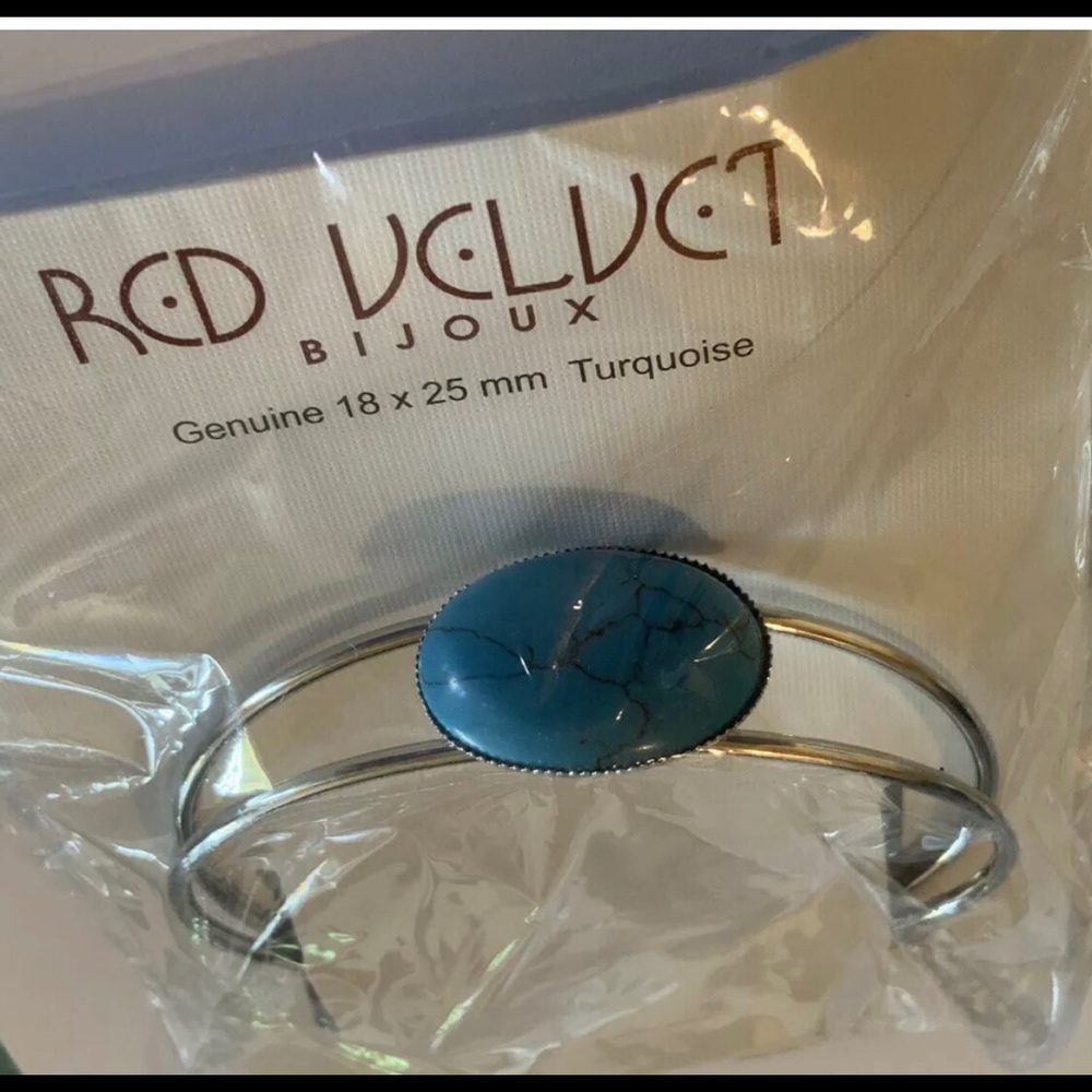 NWT Red Velvet Bijoux Genuine Turquoise stone cuff bracelet- silver tone
